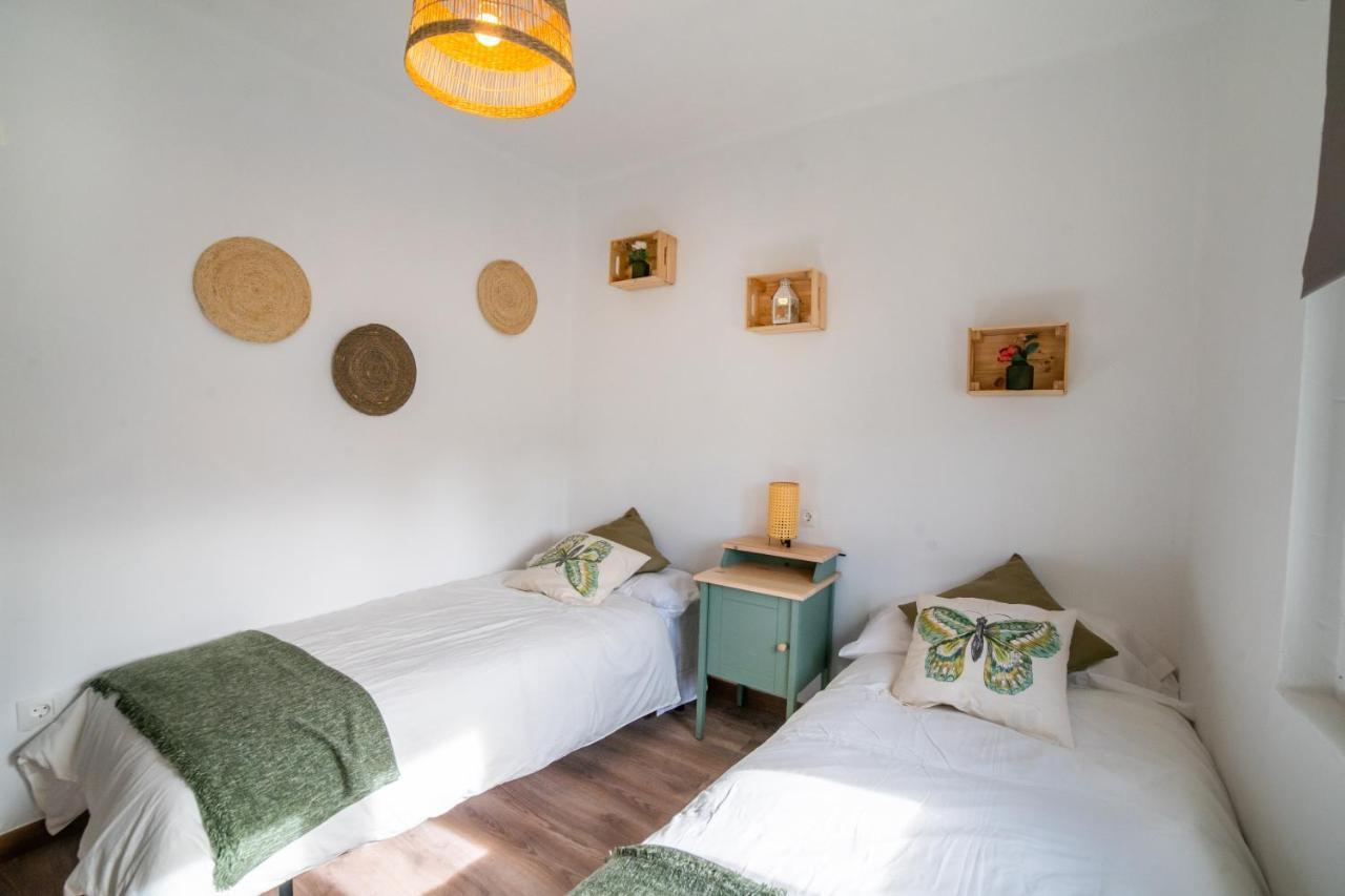 Casa Lopez Bed & Breakfast Aviles Exterior photo