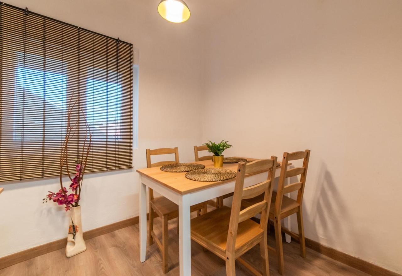 Casa Lopez Bed & Breakfast Aviles Exterior photo