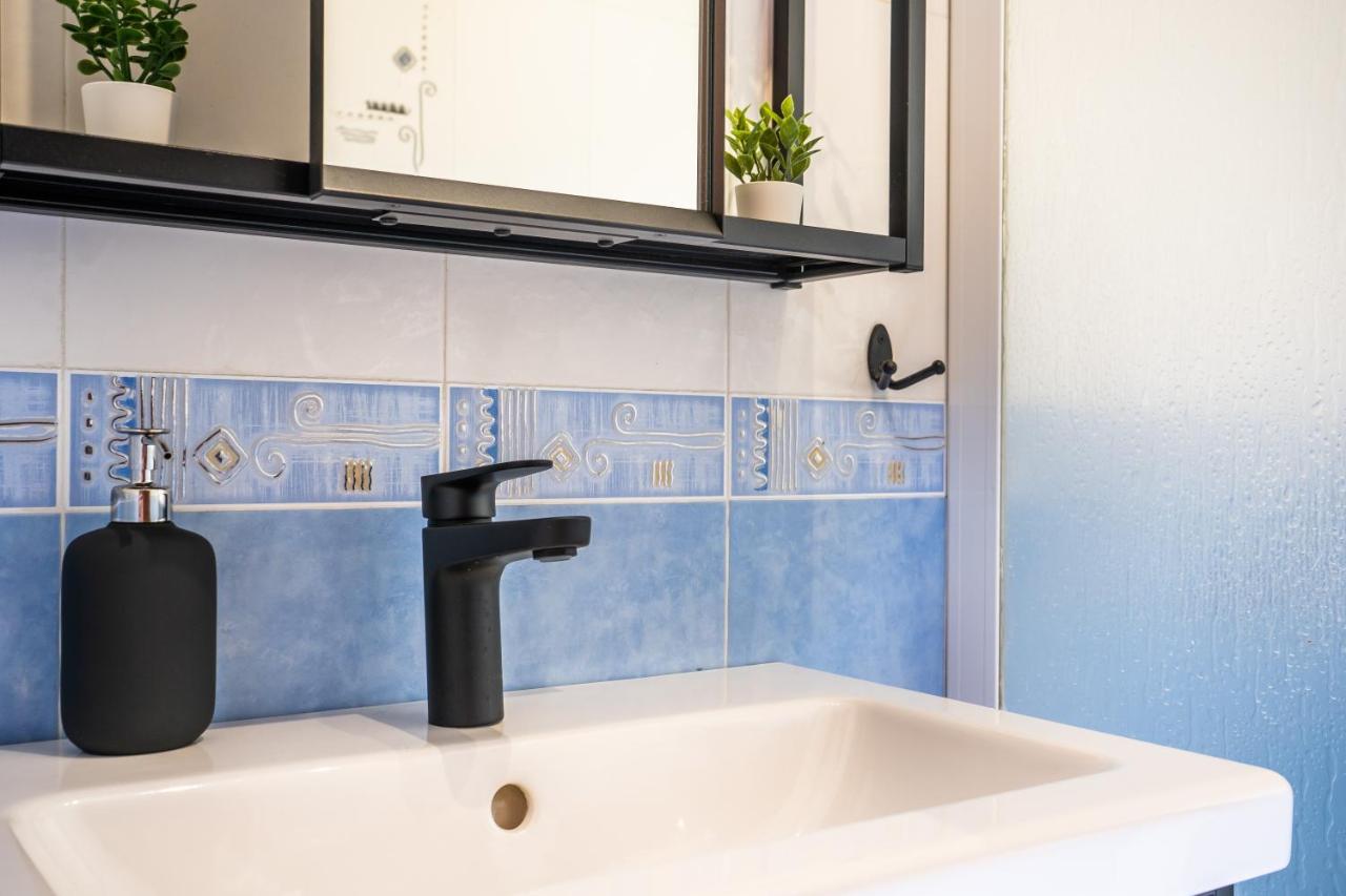 Casa Lopez Bed & Breakfast Aviles Exterior photo