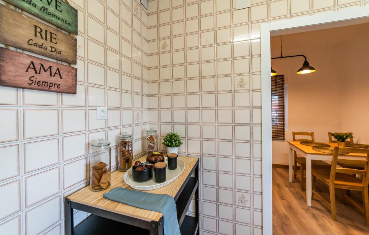 Casa Lopez Bed & Breakfast Aviles Exterior photo